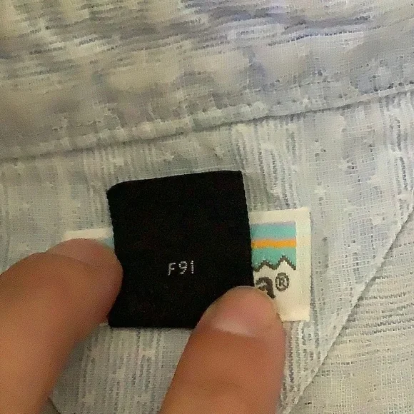 Patagonia Light Blue Button-Up Shirt - Picture 10 of 11